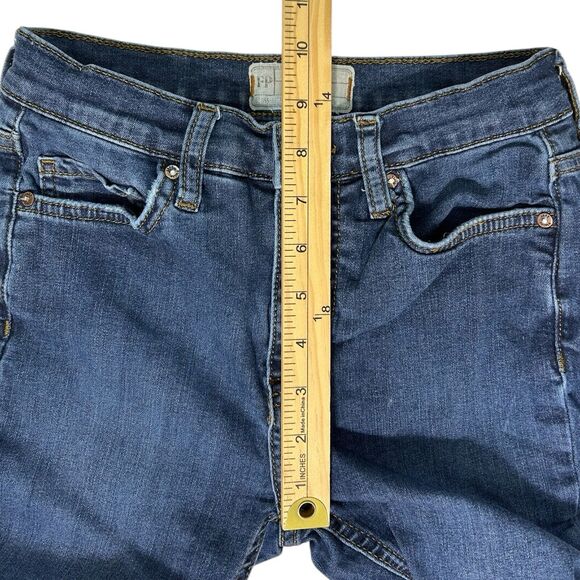 Free People FP Size 26R Distressed Skinny Medium Wash Cropped Denim Jeans Ankle - Picture 7 of 8